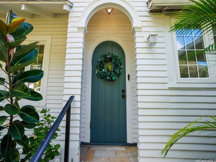 Property Photo:  2508 Olopua Street  HI 96822 