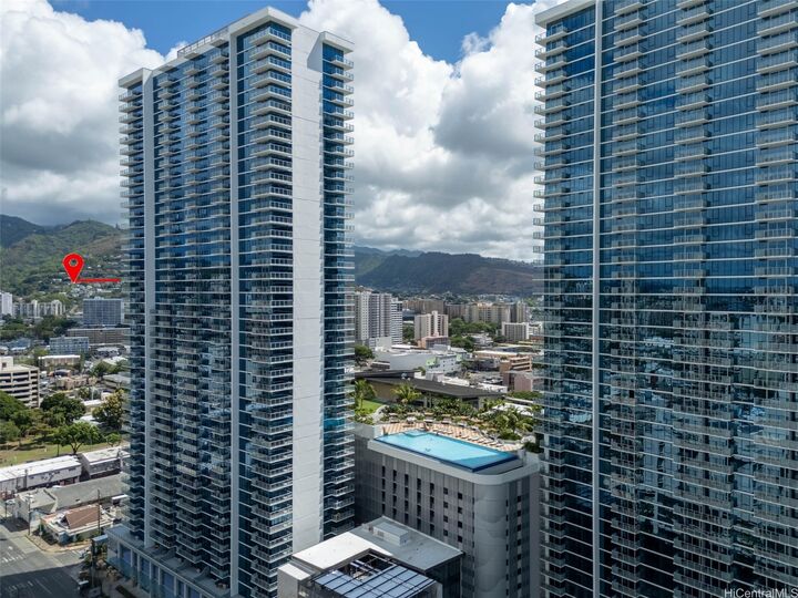 1515 Liona Street 2718  Honolulu HI 96814 photo