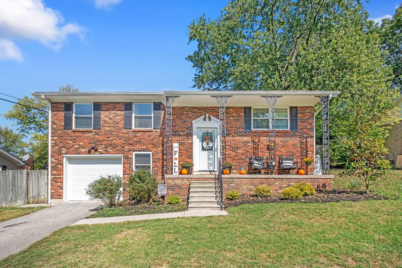 Property Photo:  501 Ashley Drive  KY 40330