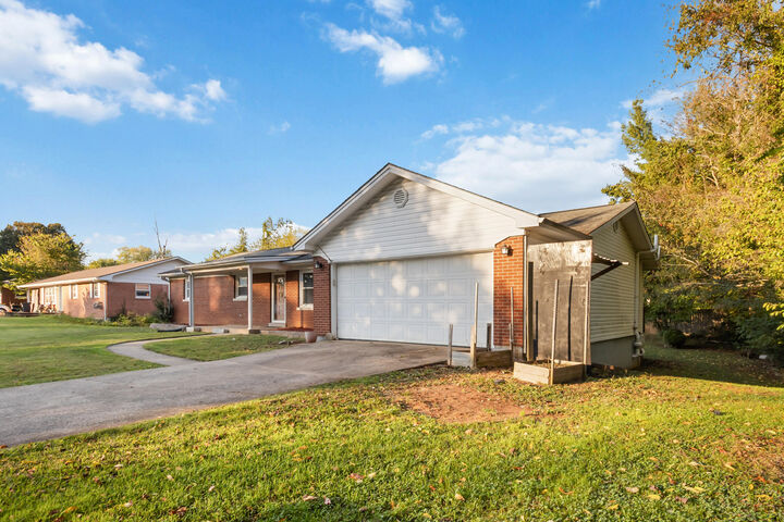 Property Photo:  109 Calumet Drive  KY 42501