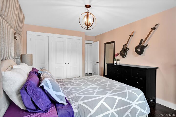 Property Photo:  315 W 232nd Street 1F  NY 10463 