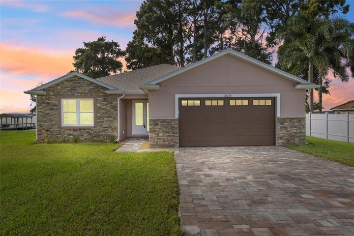 Property Photo:  2635 Lake Eustis Drive  FL 32778