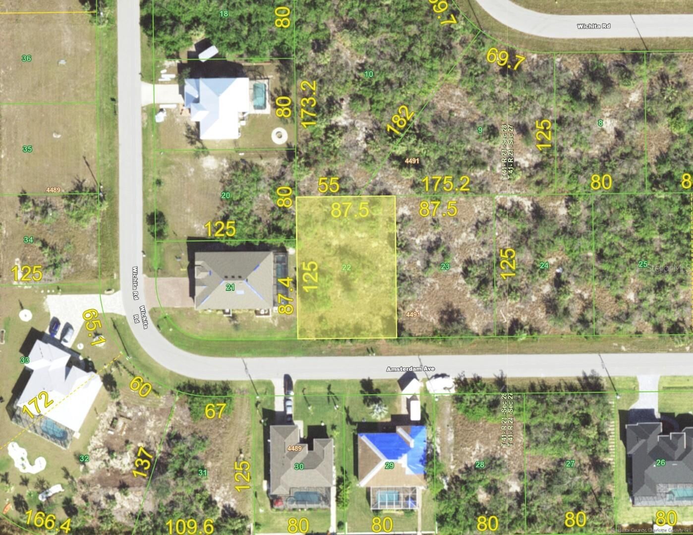 Property Photo: 14988 Amsterdam Avenue FL 33981