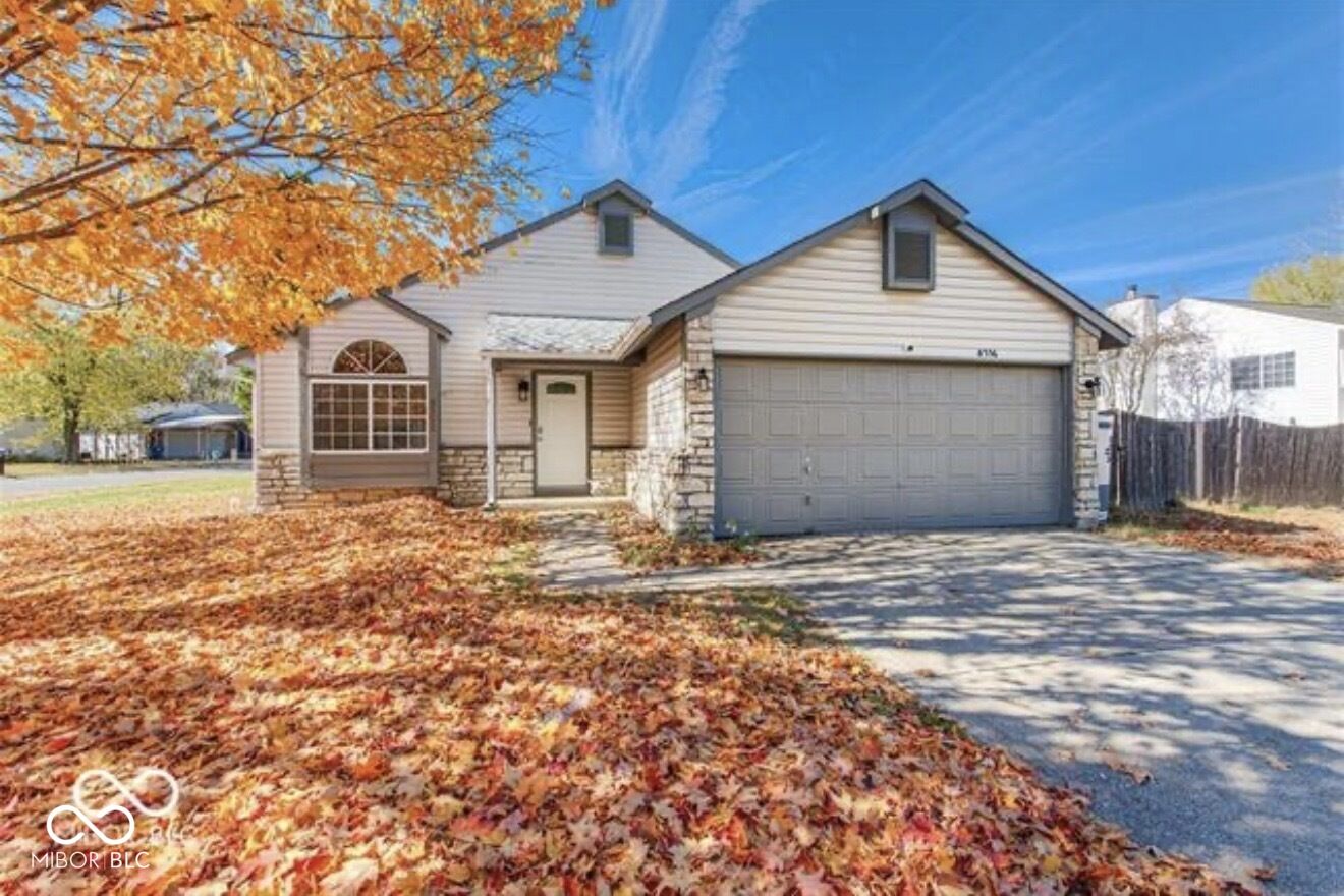 Property Photo: 8556 Green Valley Drive IN 46217