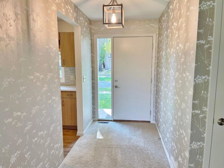 Property Photo:  1028 W Central Avenue  ND 58701 