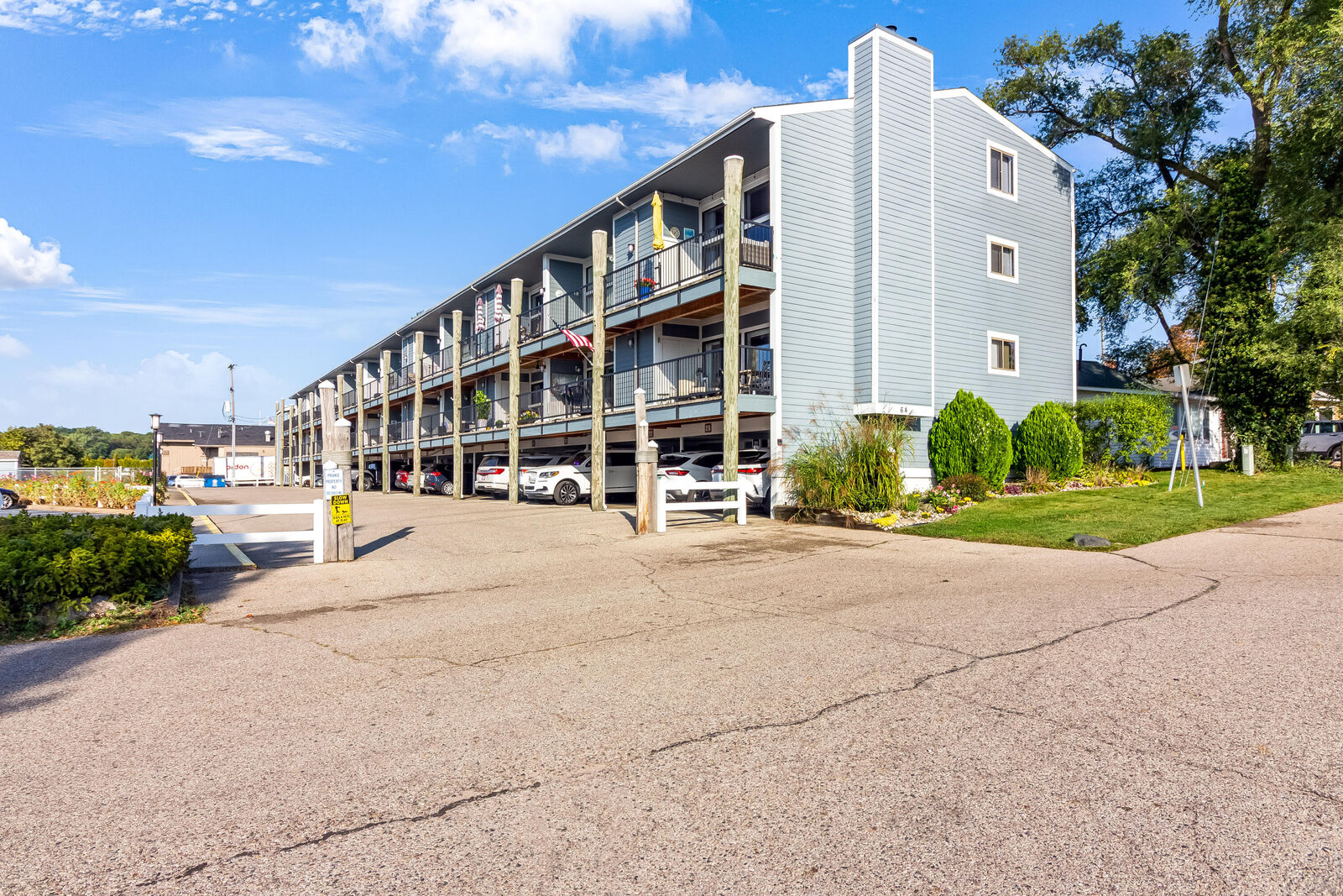 Property Photo:  64 Griffith Street Street  MI 49453 