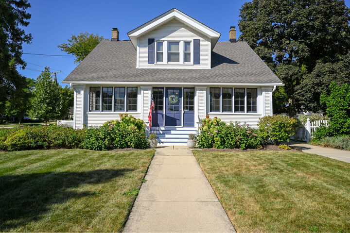 534 Western Avenue  Glen Ellyn IL 60137 photo