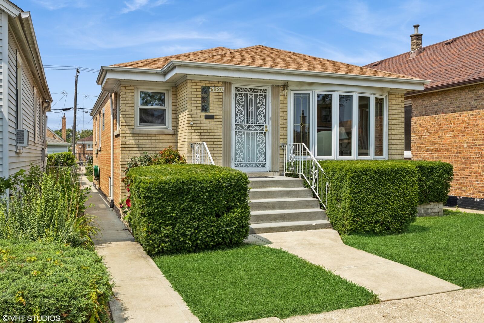 Property Photo:  6220 S McVicker Avenue  IL 60638 