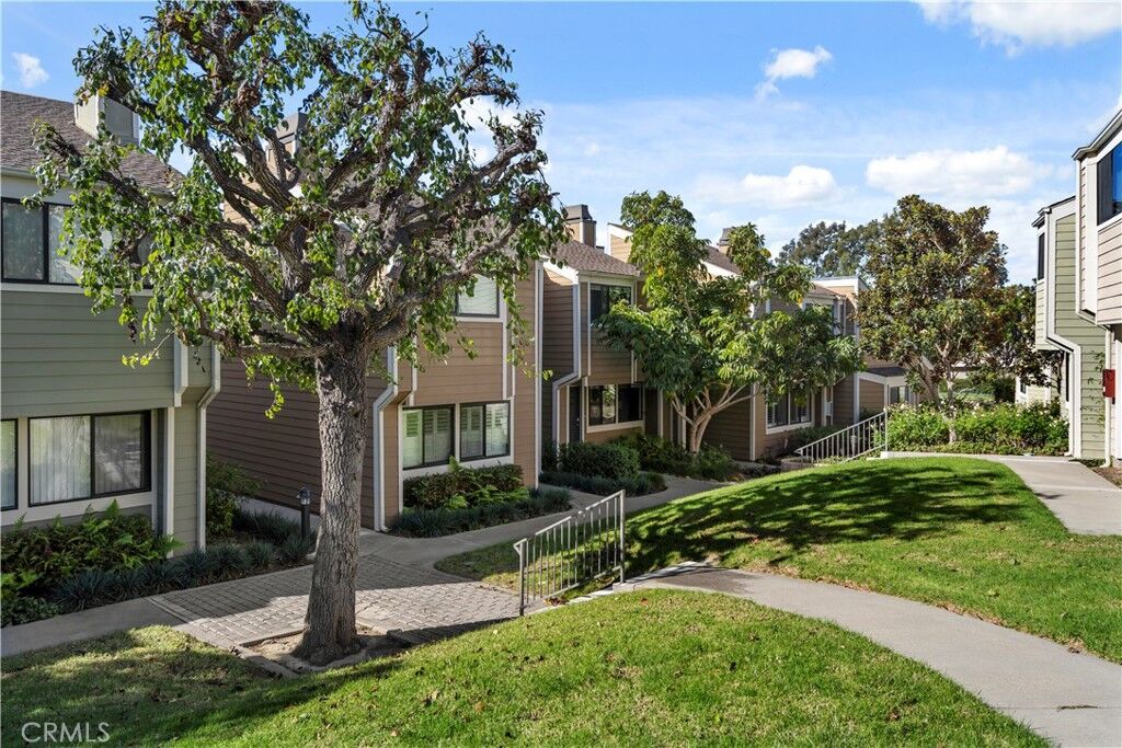 Property Photo:  3 Northwind Court 45  CA 92663 