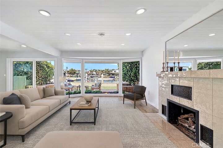 Property Photo:  613 36th Street  CA 92663 