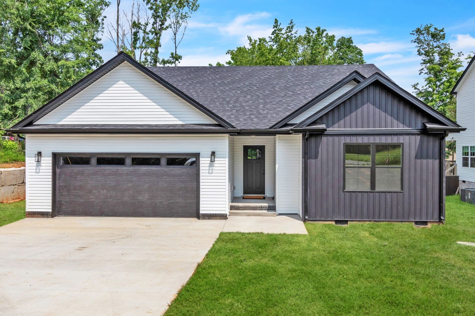 Property Photo: 272 Edmondson Ferry Rd TN 37040