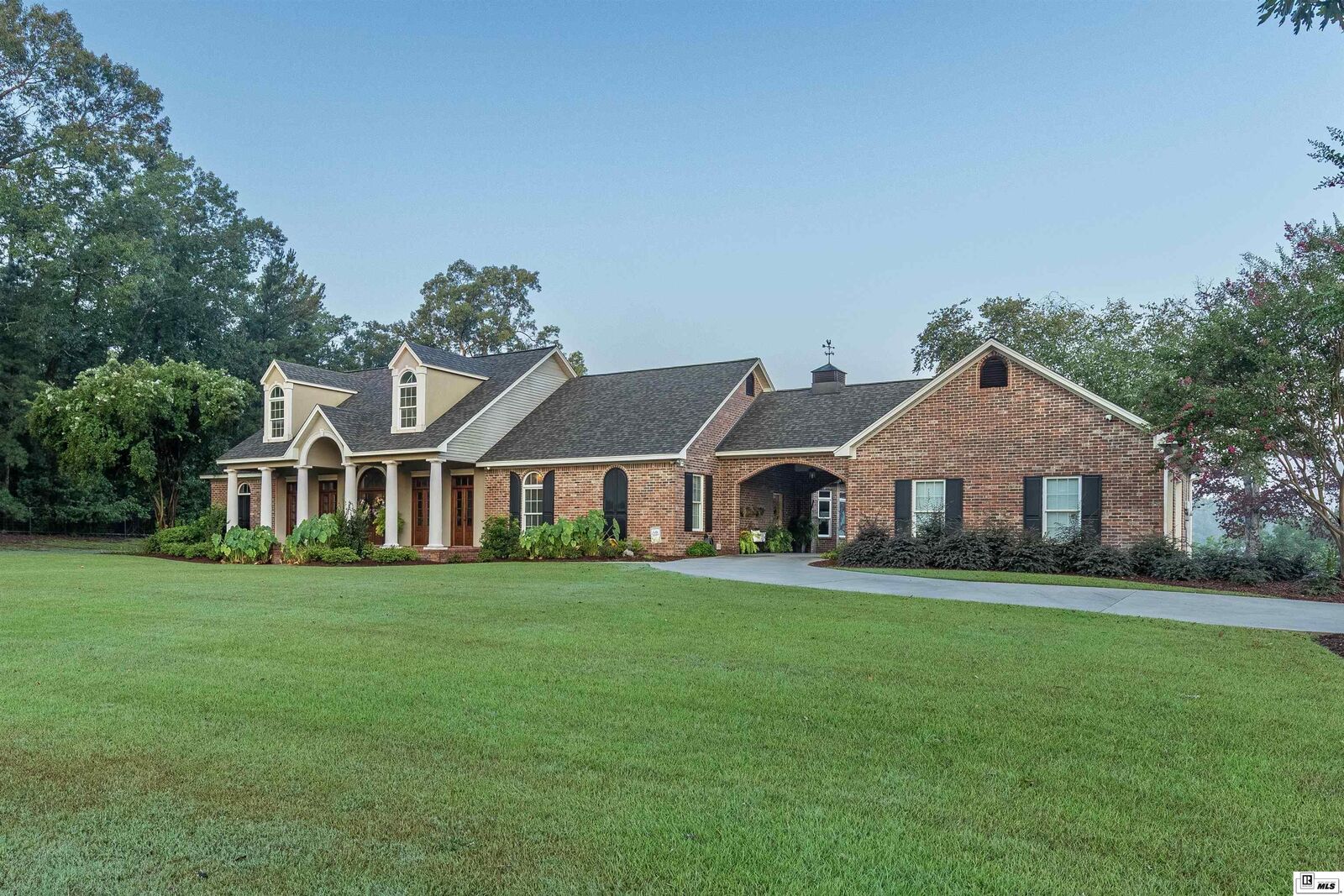 Property Photo: 1119 Comanche Trail LA 71291