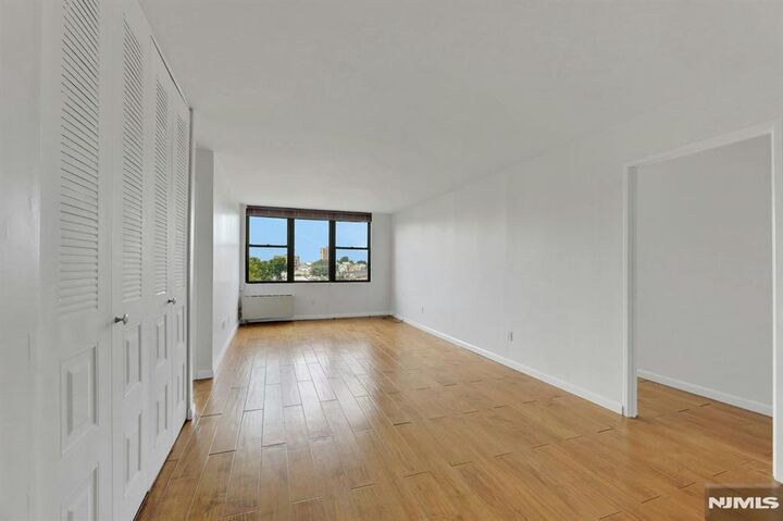 Property Photo:  9019 Wall 6B  NJ 07047 