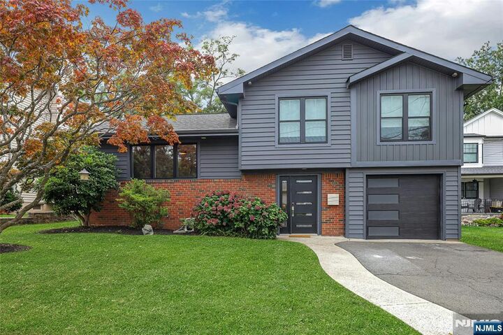 30 Woodside Avenue  Hasbrouck Heights NJ 07604 photo