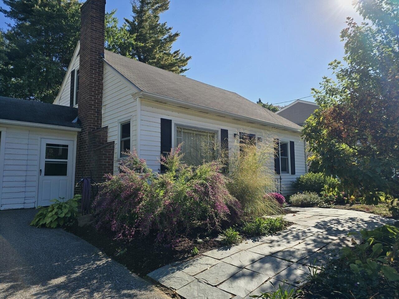 Property Photo:  183 Saratoga Avenue  VT 05408 