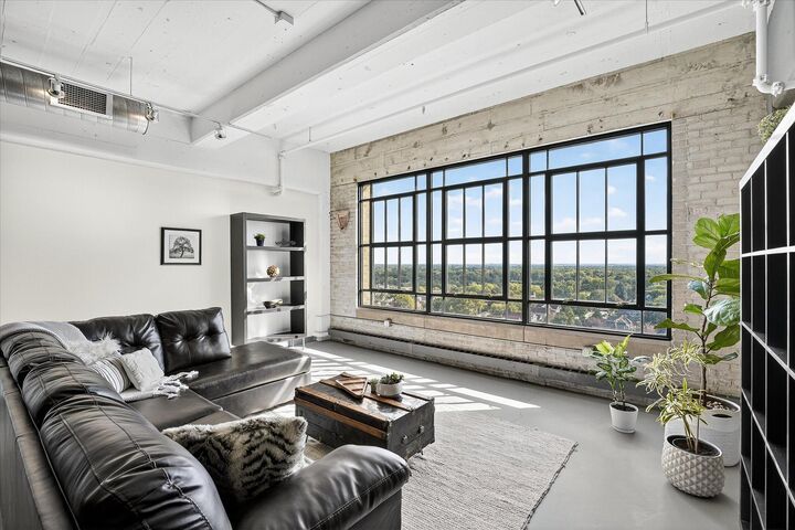 Property Photo: 2929 Chicago Avenue 1120 MN 55407