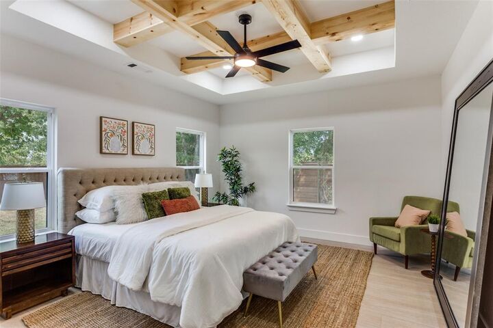 Property Photo: 3828 Winfield Avenue TX 76109
