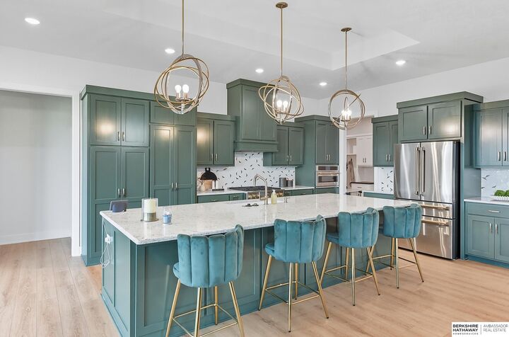 Property Photo: 3913 S 212th Street NE 68022