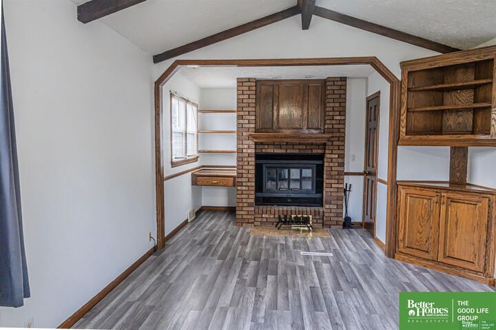 Property Photo:  4472 S 61st Avenue  NE 68117 