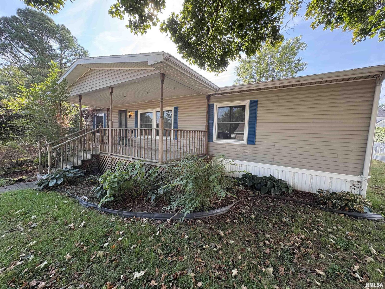 Property Photo:  308 E Prairie Street  IL 62801 
