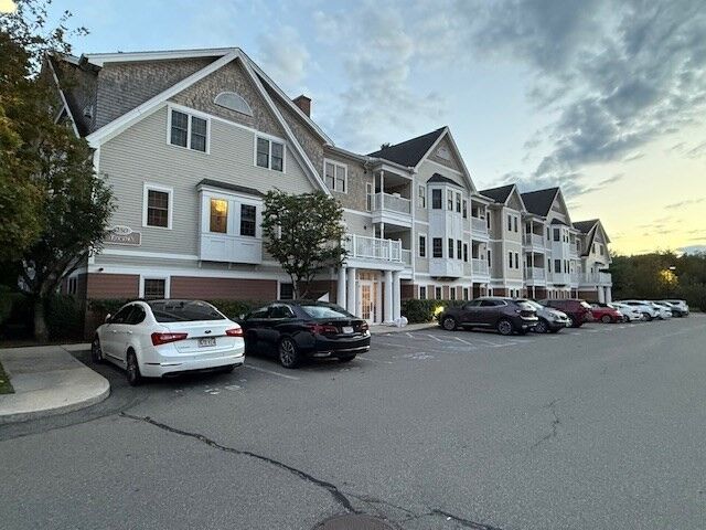 Property Photo:  180 Chickering Rd 204C  MA 01845 