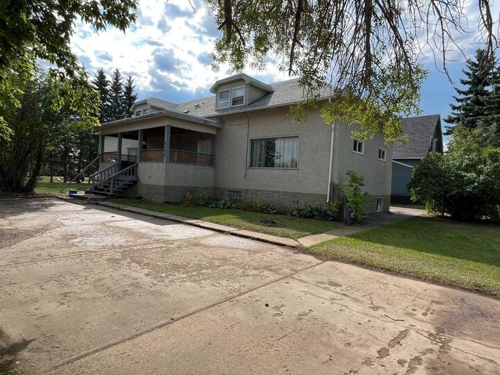 Property Photo: 4526 52 Street AB T9X 1Y1