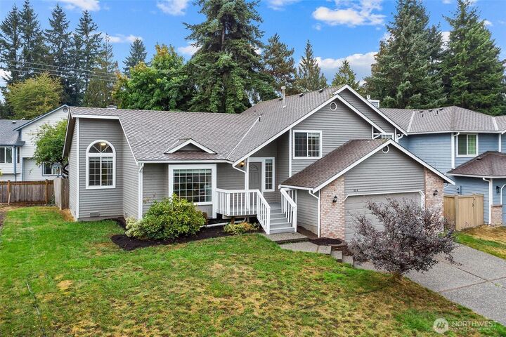 Property Photo:  604  213th Street SW  WA 98021 