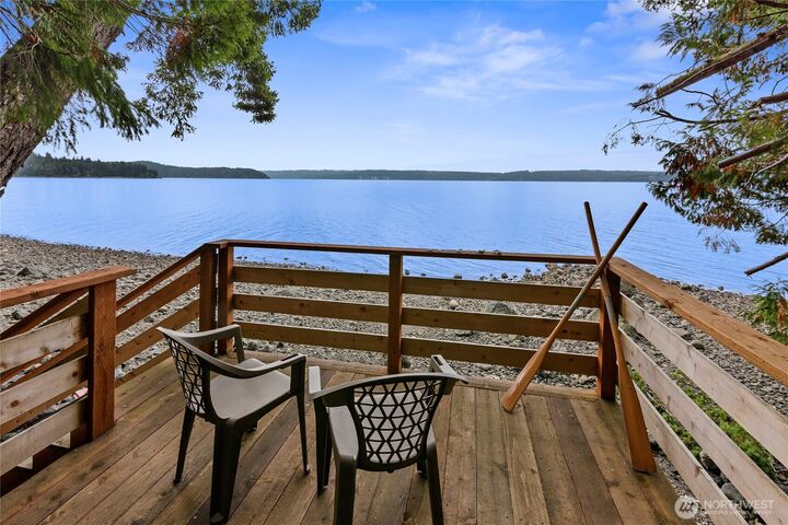 Property Photo:  304292  Highway 101  WA 98320 