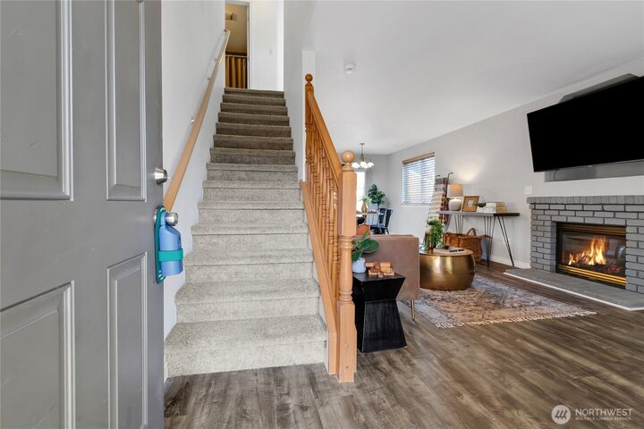 Property Photo: 11005 184th Avenue E WA 98391