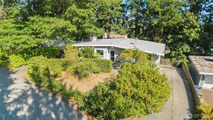 Property Photo:  20720  10th Avenue S  WA 98198 