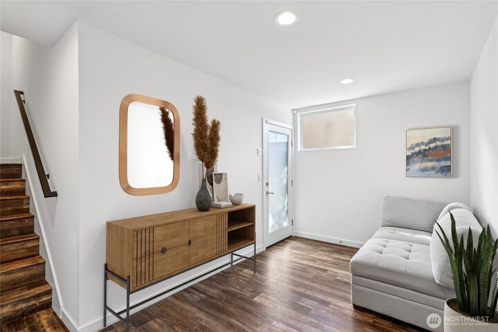 Property Photo:  6325  34th Avenue SW C  WA 98126 