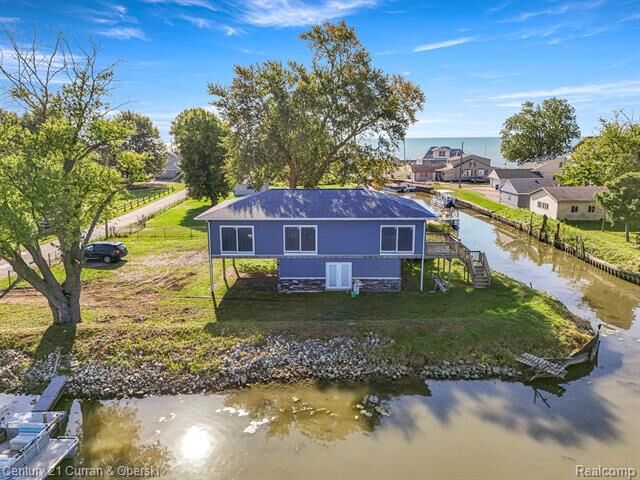 Property Photo: 6809 Lakeshore Drive MI 48166
