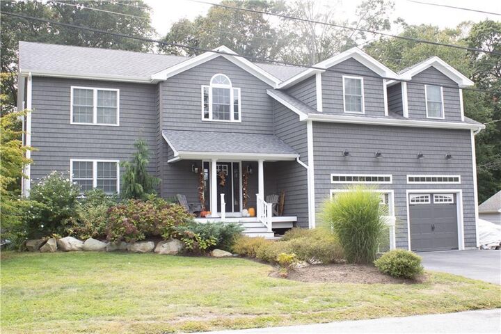 27 Rosedale Avenue  Barrington RI 02806 photo