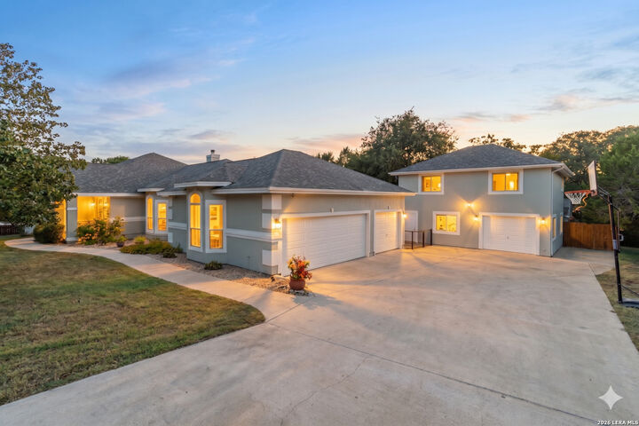 Property Photo:  21927 Park View  TX 78266 