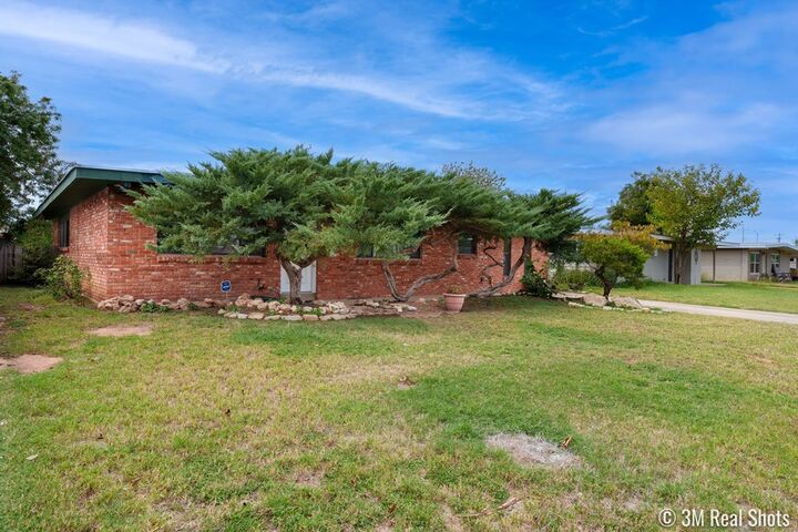 Property Photo: 3141 Oxford Dr TX 76904