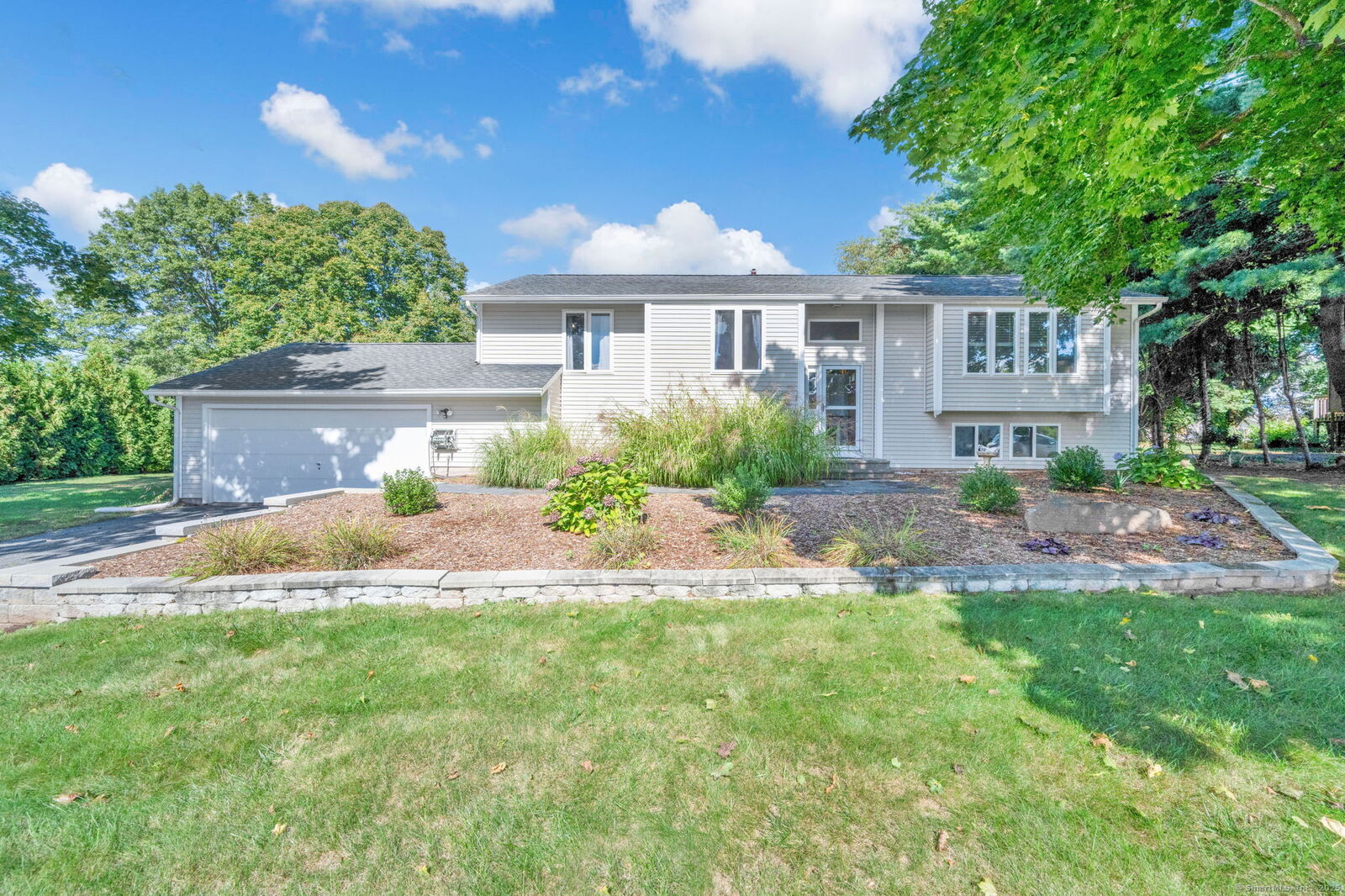 Property Photo: 245 Skyline Drive CT 06074