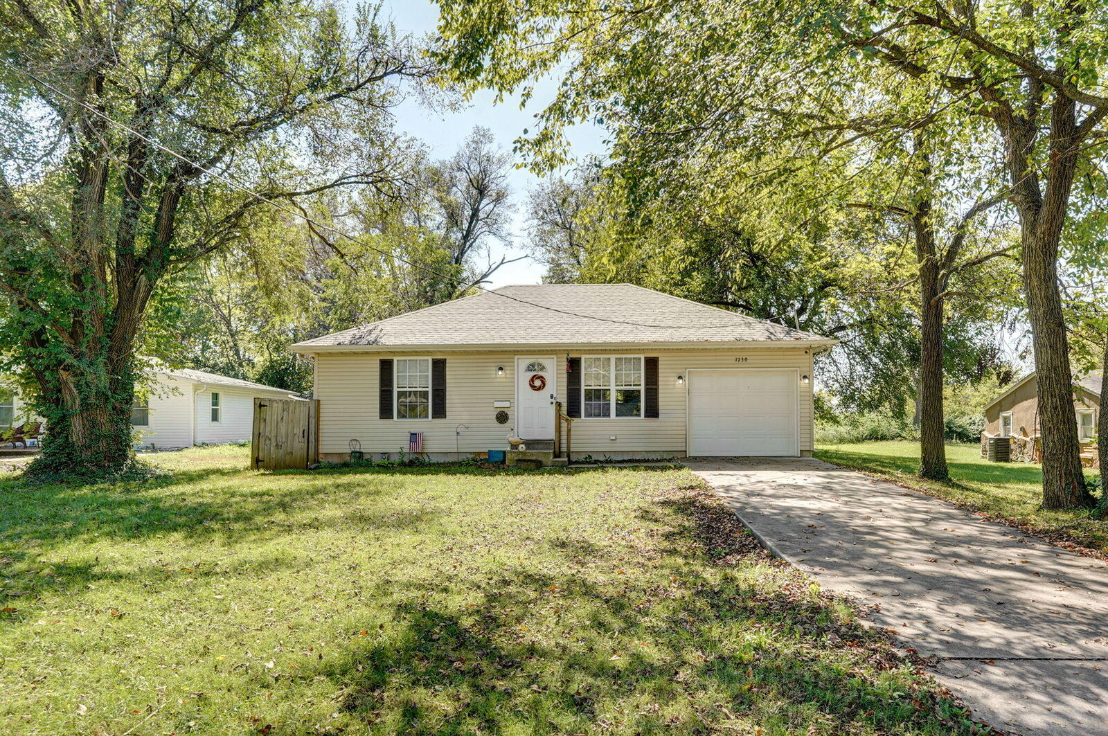 Property Photo:  1730 W Belmont Street  MO 65802 