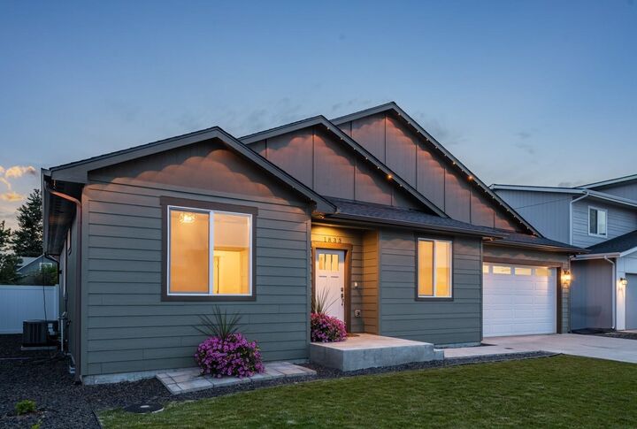 Property Photo:  1833 W Windflower Ct  WA 99208 