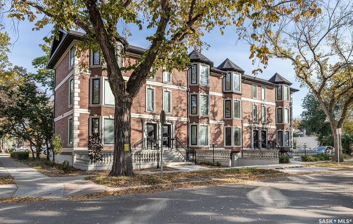 Property Photo:  1003 Osler Street  SK S7N 0T5 