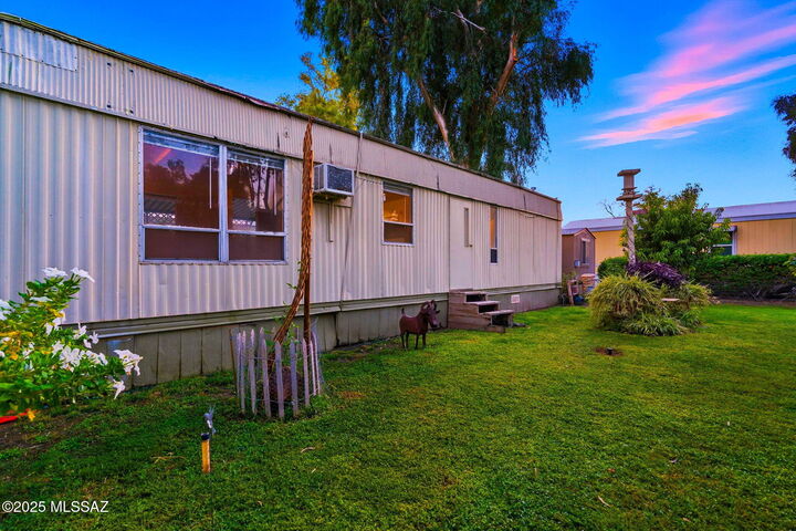 Property Photo:  1111 E Limberlost Drive 265  AZ 85719 