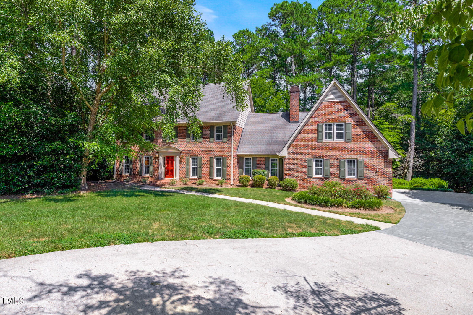 Property Photo:  6904 Aspen Court  NC 27615 