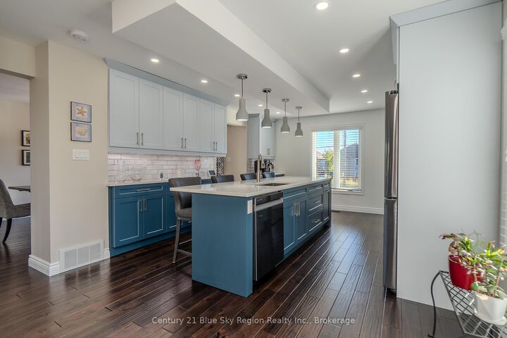 Property Photo:  120 Cloverbrae Crescent  ON P1A 4J4 