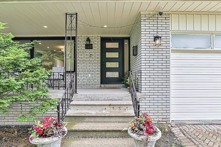 Property Photo:  168 Ruggles Avenue  ON L4C 1Y4 