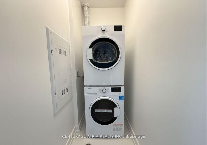 Property Photo:  117 Broadway Avenue 3010  ON M4P 1V3 