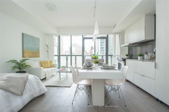 Property Photo:  101 Charles Street E 509  ON M4Y 1V2 