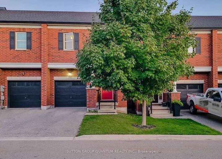 Property Photo:  793 Banks Crescent  ON L9T 7K5 