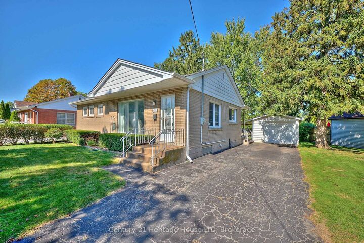 Property Photo: 6281 Burdette Drive ON L2E 5H1