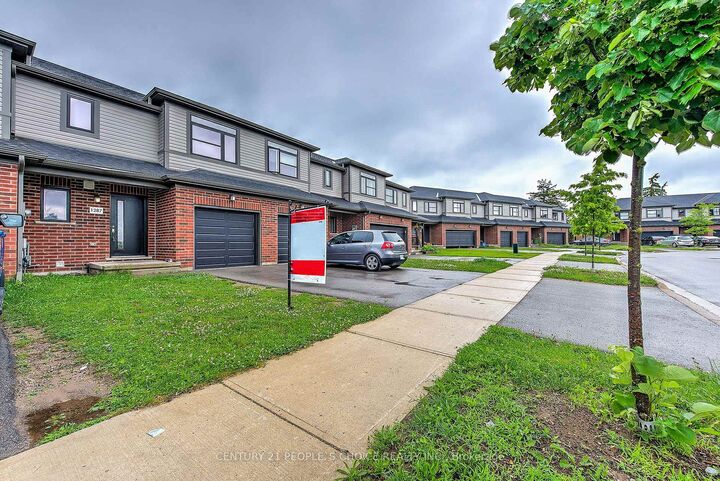 Property Photo:  1287 Michael Circle  ON N5C 1R1 