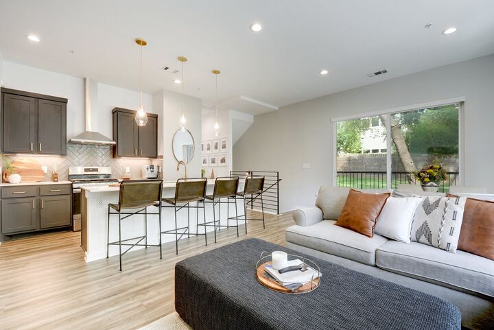 Property Photo: 2804 S 1st Street 3103 TX 78704