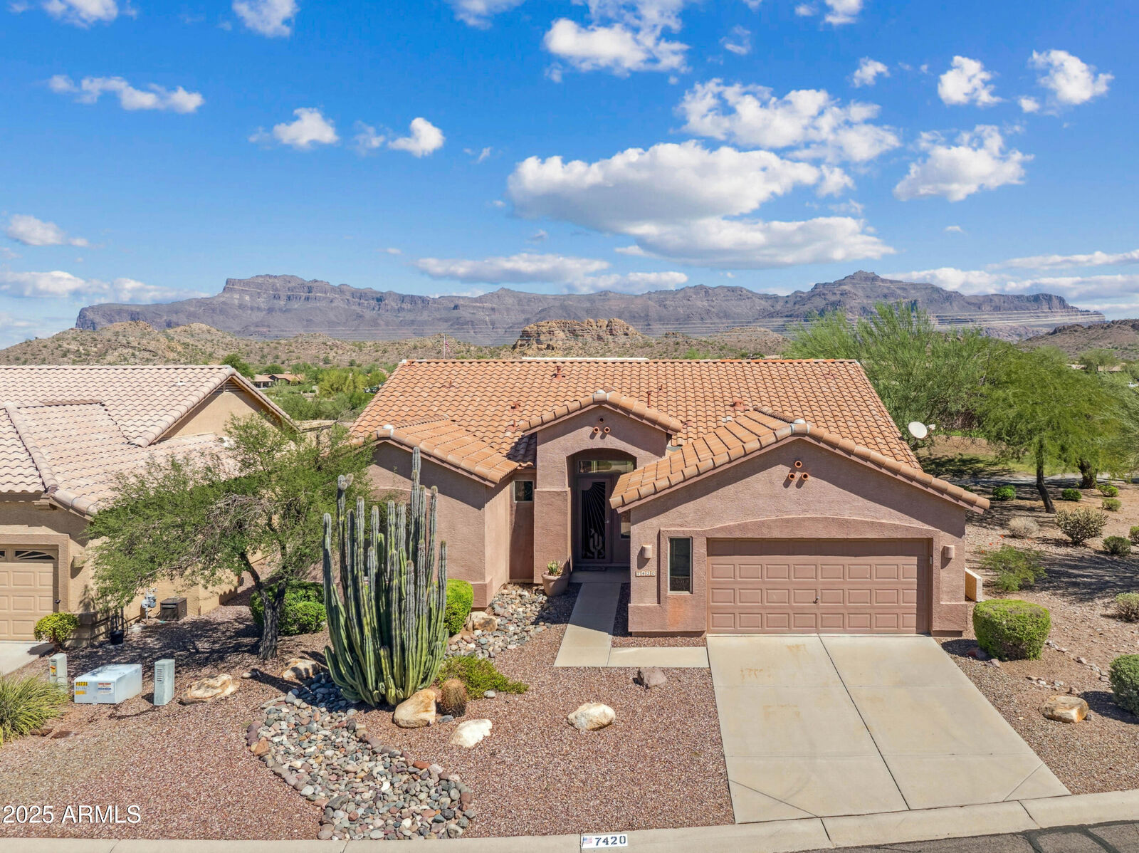 Property Photo:  7420 E Desert Spoon Lane  AZ 85118 
